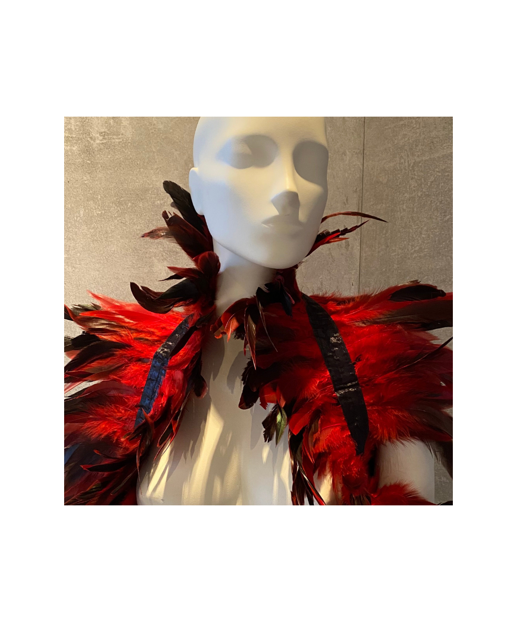 Kinky Diva Plumerous feather shoulder wrap